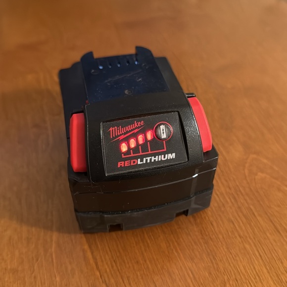 Milwaukee M18 Battery - Picture 2 of 3